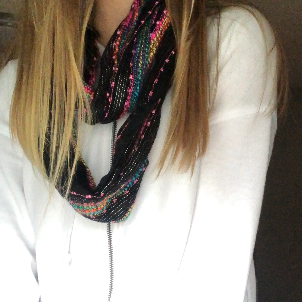 Black and multicolored infinity scarf